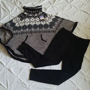 Cuddl Duds Poncho and Pants (L)